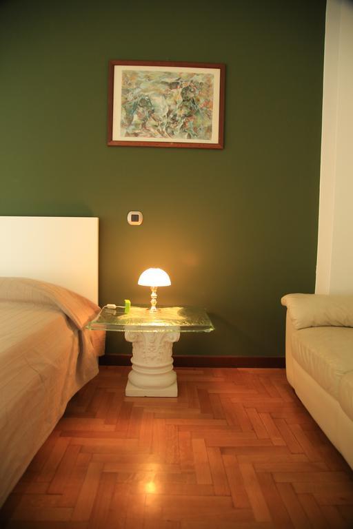 Ferienwohnung Bilocale Indipendente Mailand Zimmer foto